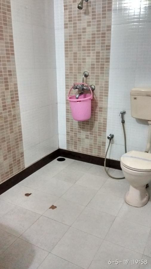 Hotel Varsa Dibrugarh Esterno foto